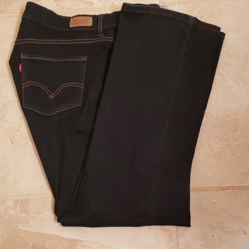 Levi's bootcut jeans